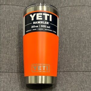*New* Yeti Rambler 20 Oz / 591 ML Tumbler / Magslider Lid Solar Flare Orange